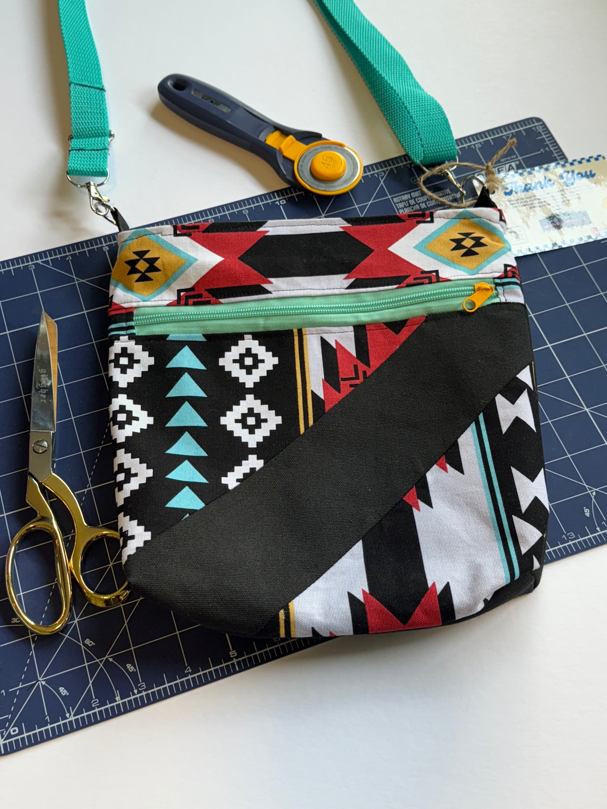 Jurobu Cross Body Bag - Desert Oasis