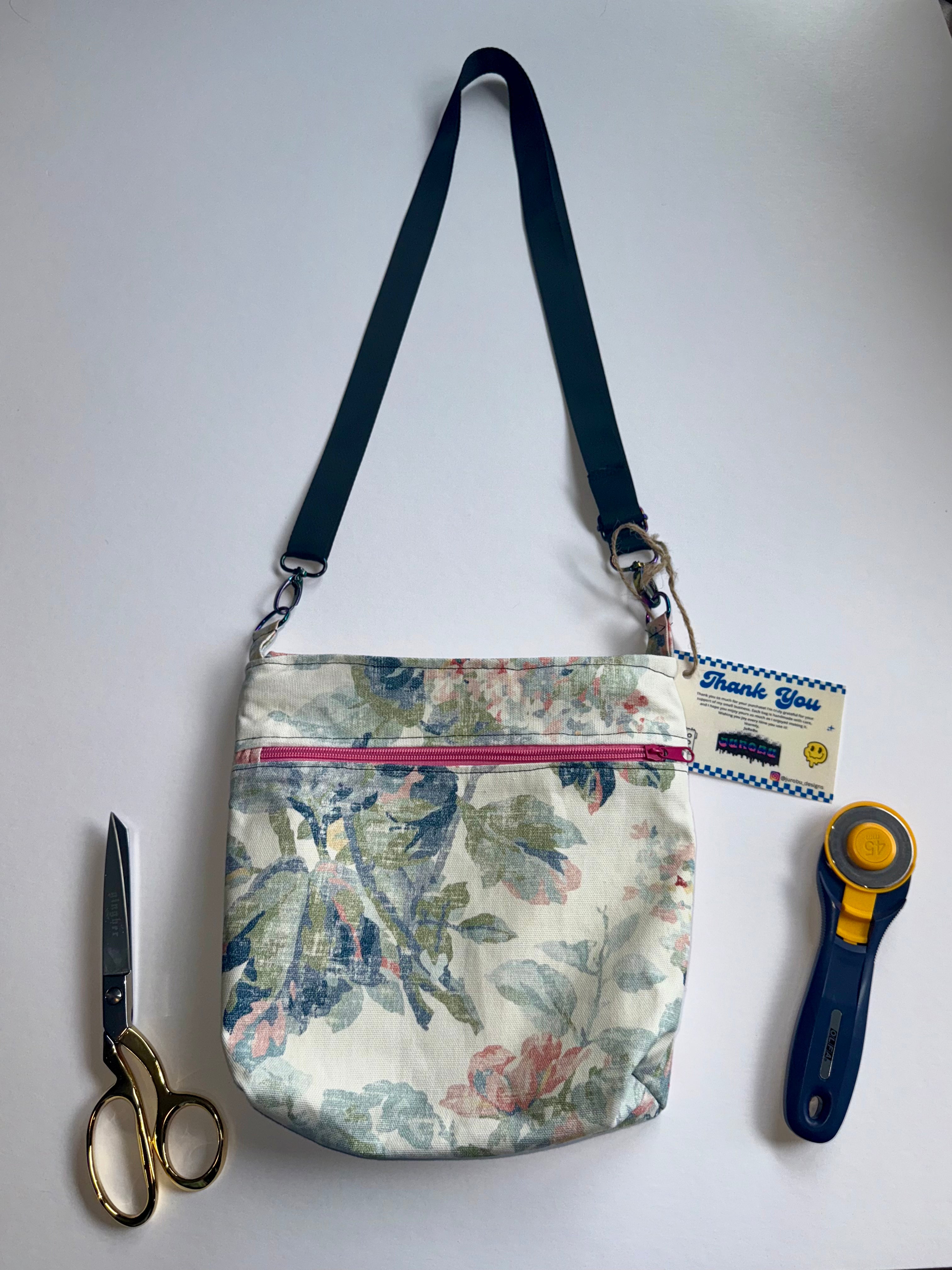 Jurobu Cross Body Bag - Secret Garden