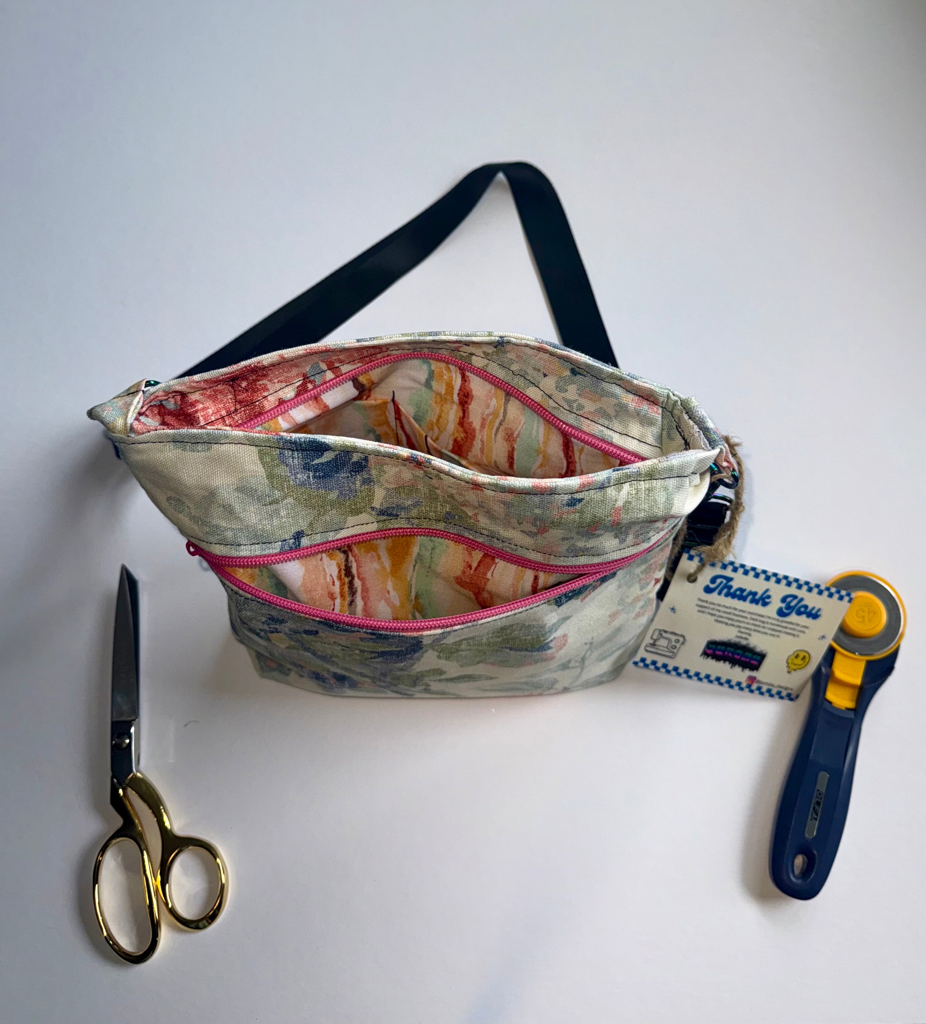 Jurobu Cross Body Bag - Secret Garden
